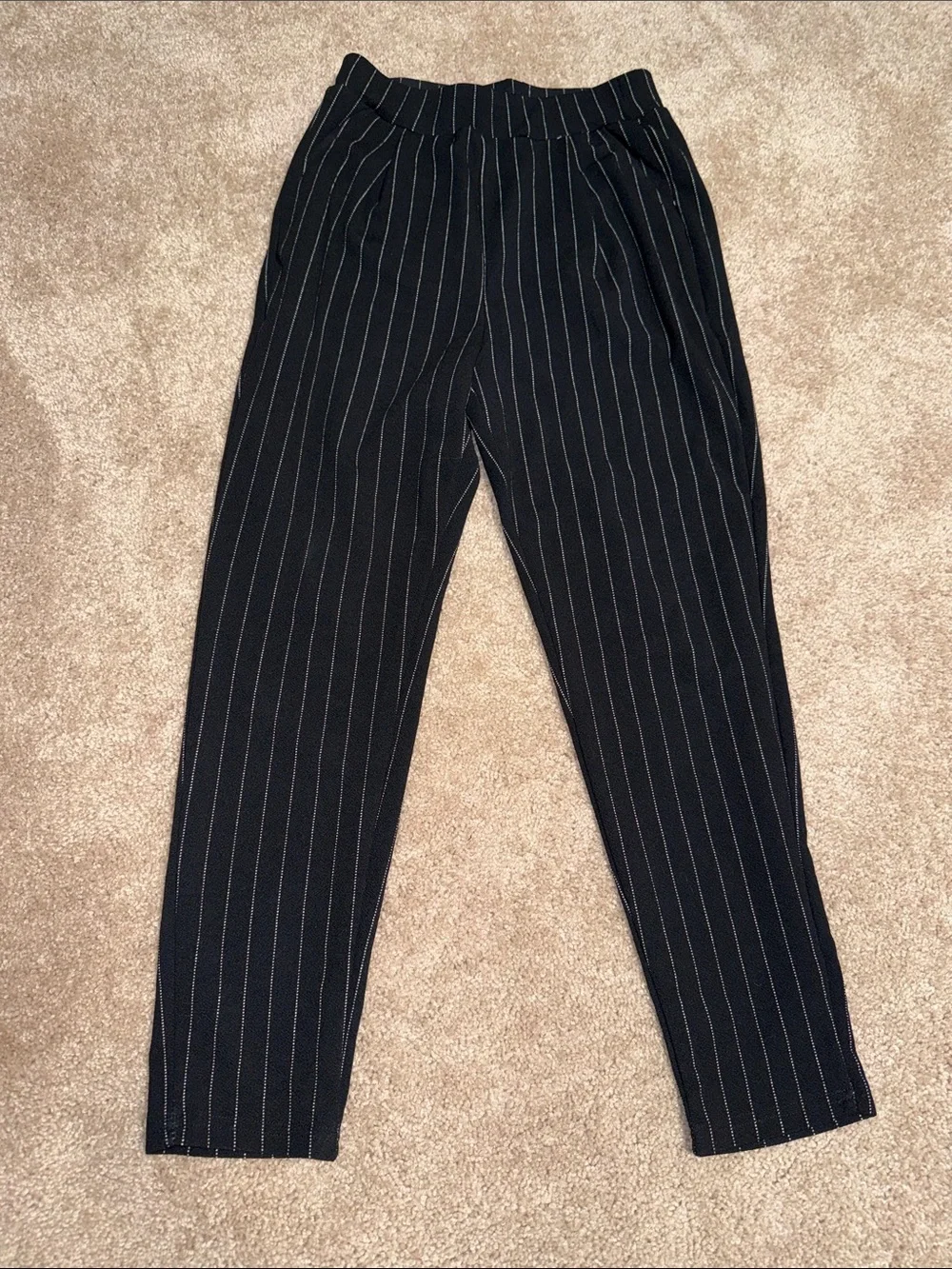 NWOT Women’s Black Polyester Pinstripe Casual Trousers w/Pockets